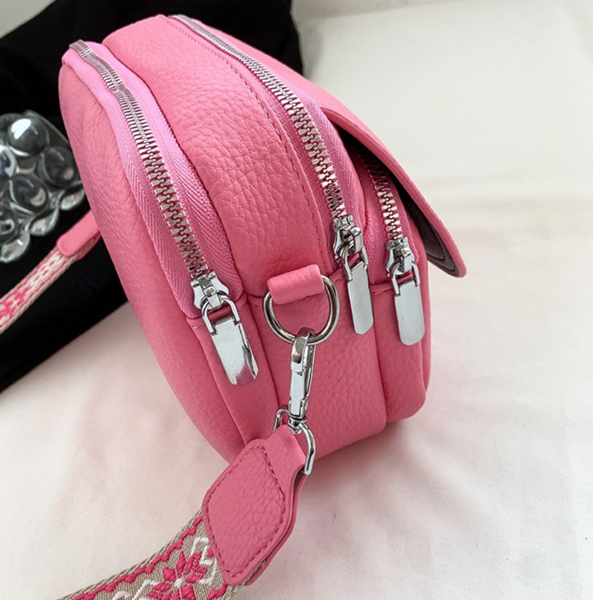 Pu leather crossbody shoulder bag purse for women teens daily outings